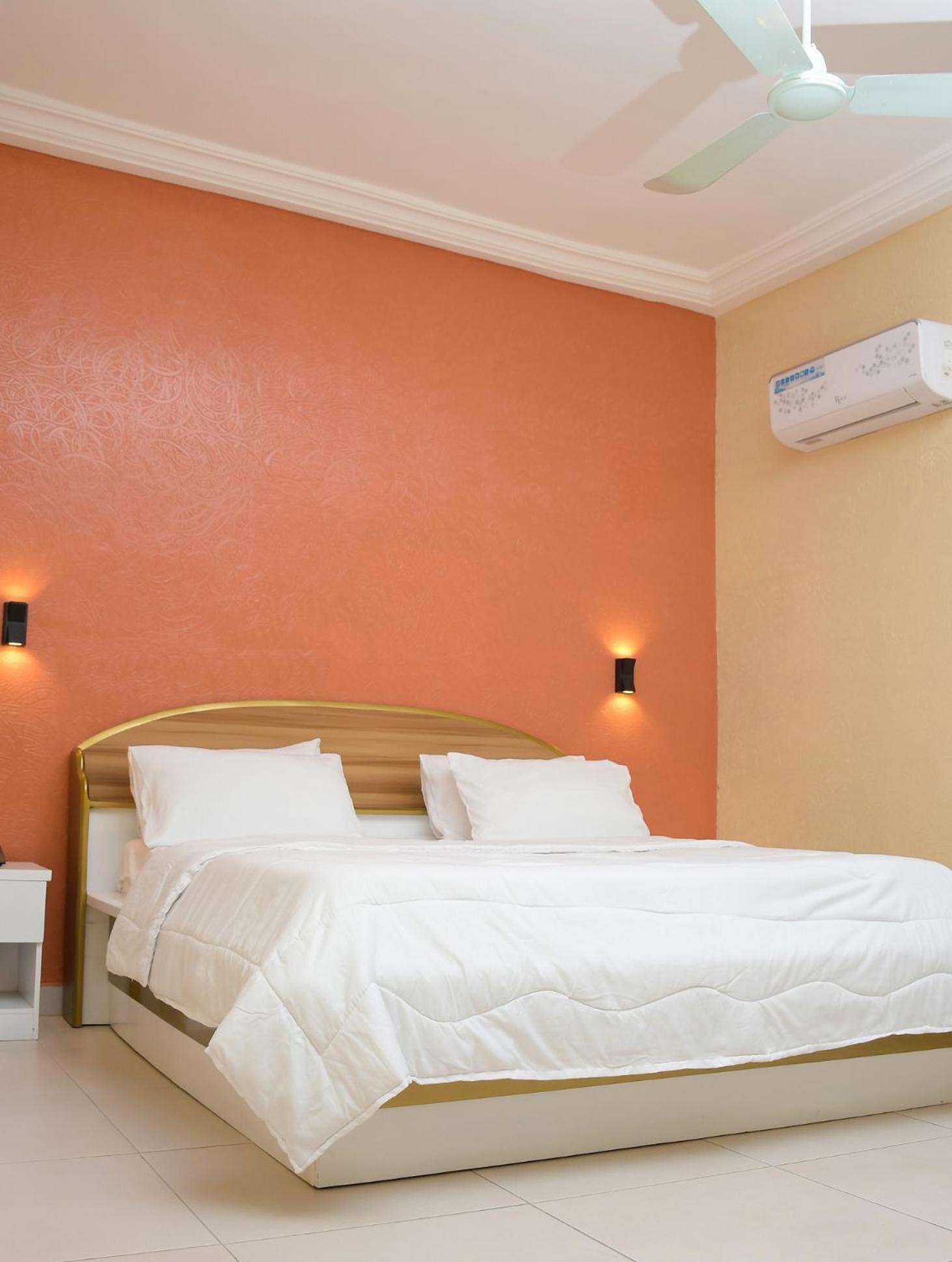 Hotel Mavilla Cotonou Exterior foto
