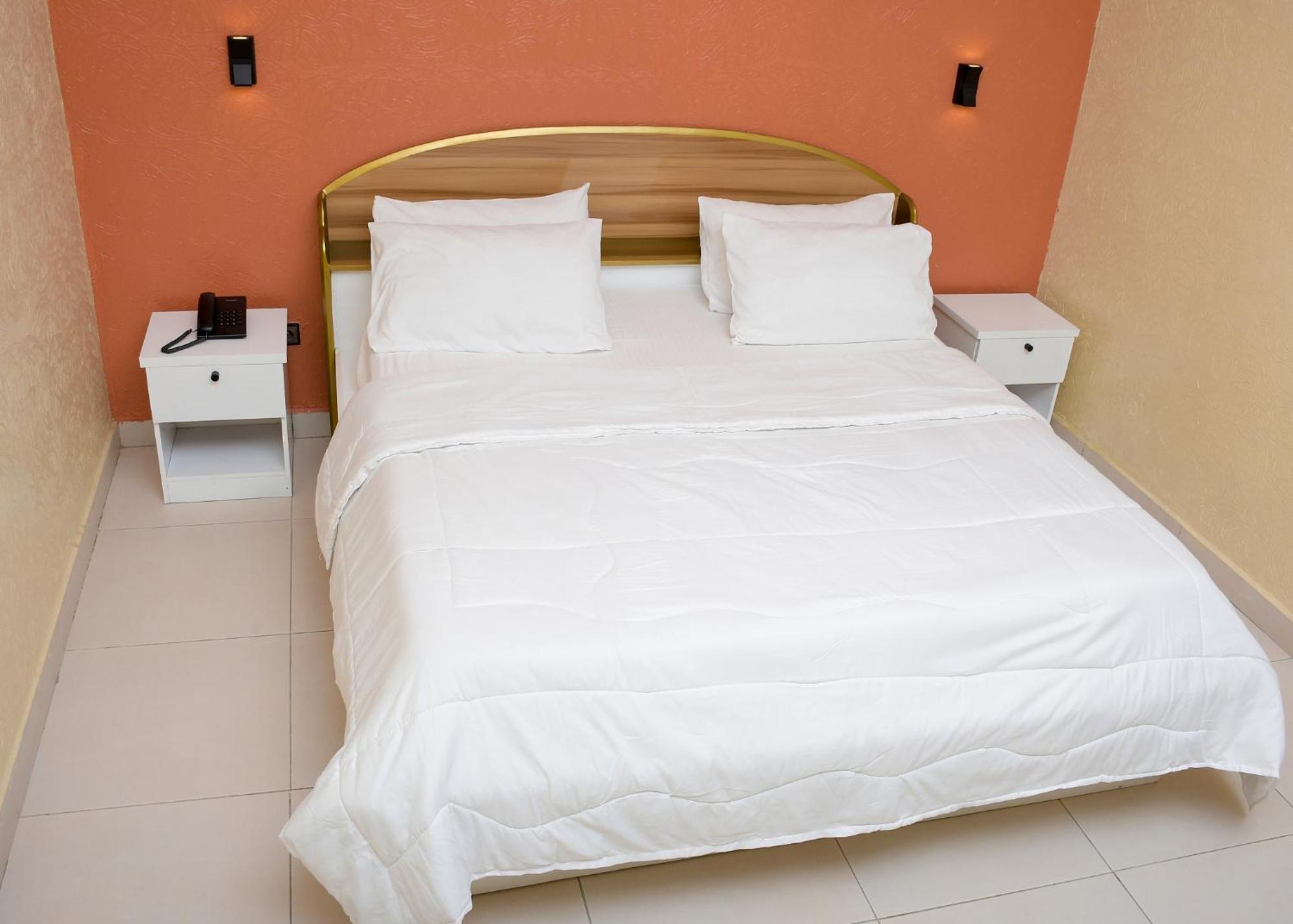 Hotel Mavilla Cotonou Exterior foto