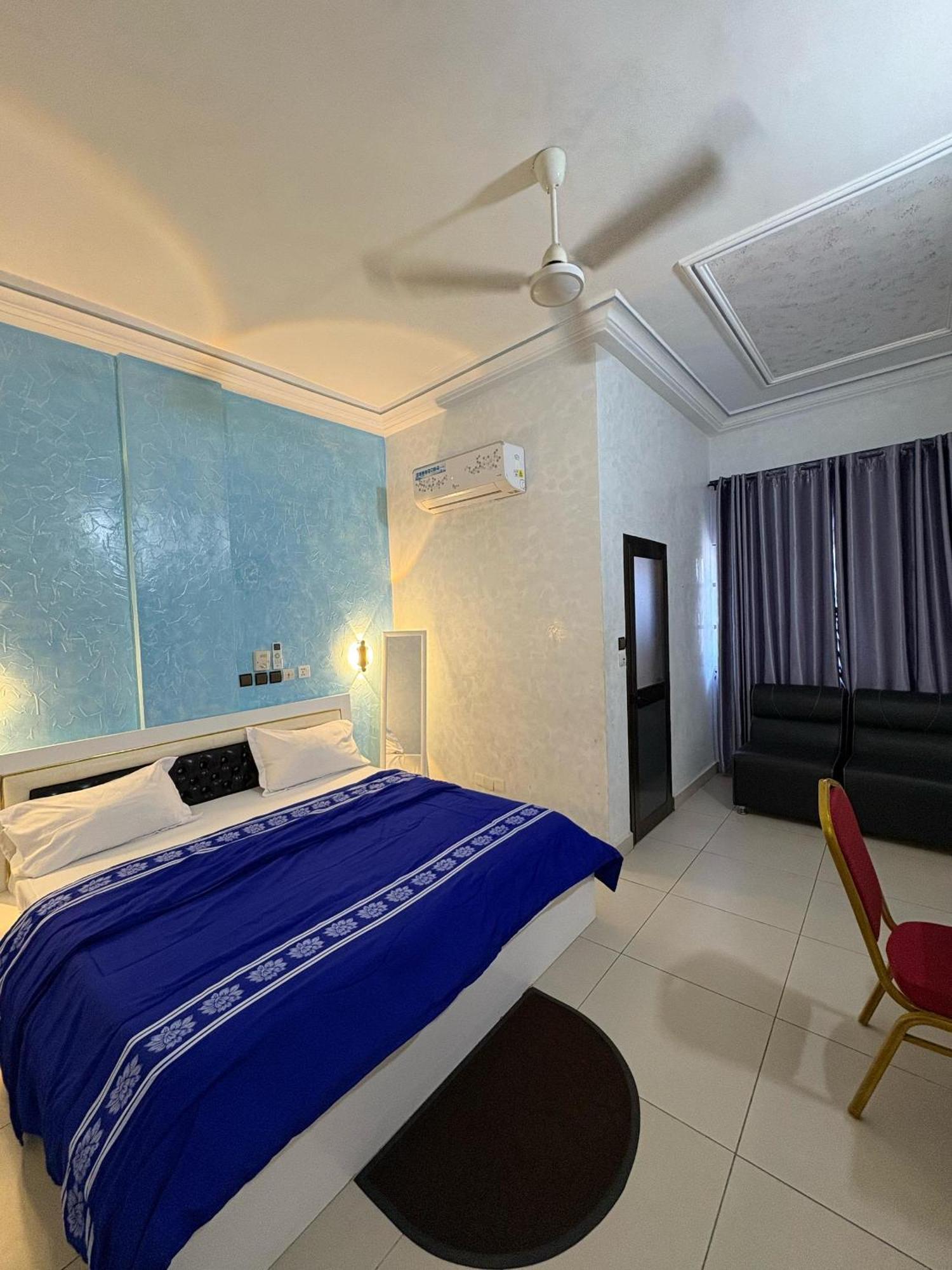 Hotel Mavilla Cotonou Exterior foto